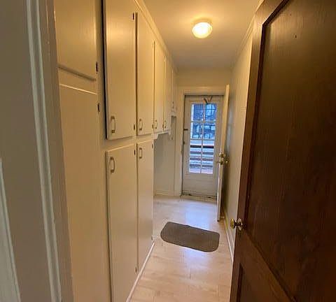 5th image of 362 Brighton Ave
