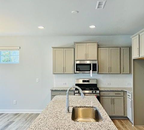 3rd image of 157 McDowell Ln
