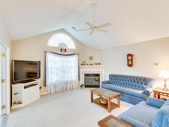 2nd image of 5919 Landings Pond Pl