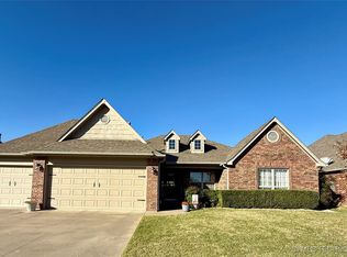 12103 E 69th St N, Owasso, OK 74055