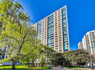 3180 N Lake Shore Dr APT 2E, Chicago, IL 60657