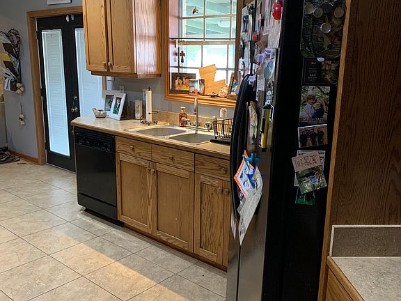 5th image of 109 S Pinecrest Dr