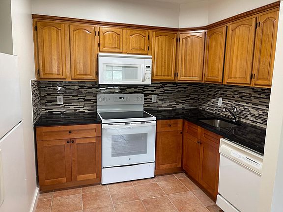 2nd image of 60 Strawberry Hill Ave Unit 101