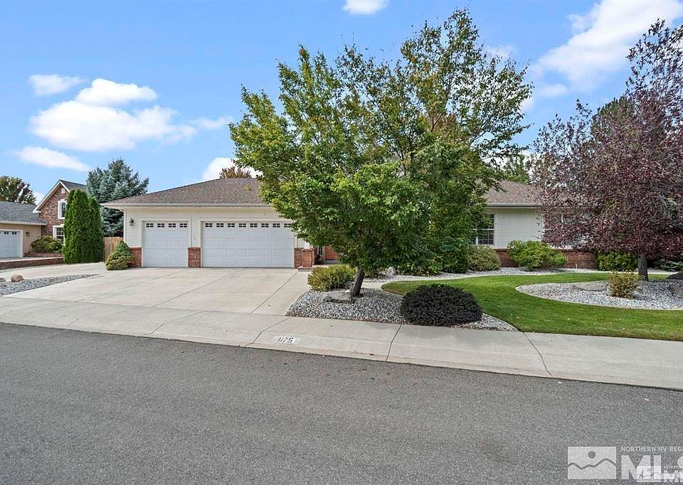 1st image of 1175 Woodfords Ln