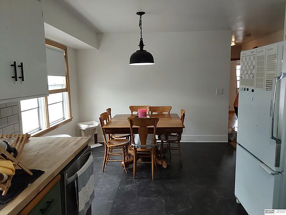 4th image of 7027 S 39th Ave