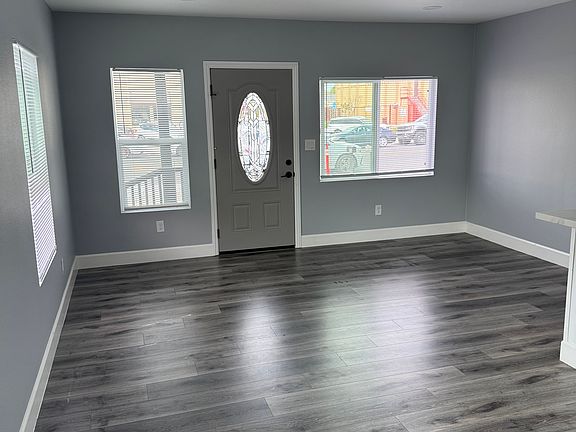 3rd image of 665 E Kern Ave #2