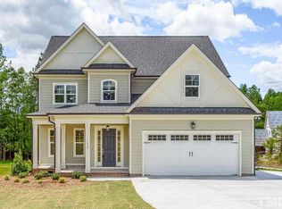 612 Meyers Place Ln, Holly Springs, NC 27540