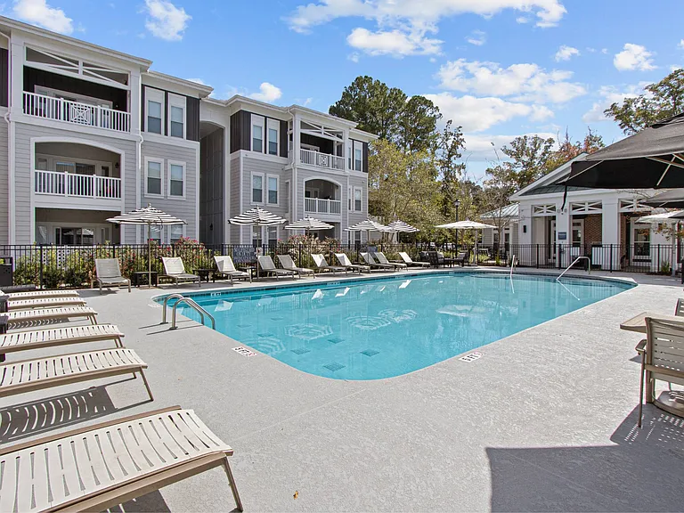 1000 West, Charleston, SC, Sundeck