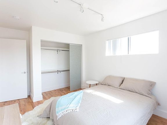 5th image of 226 N Avenue 57 #201