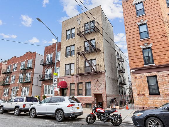 5th image of 2269 41st St APT 4C