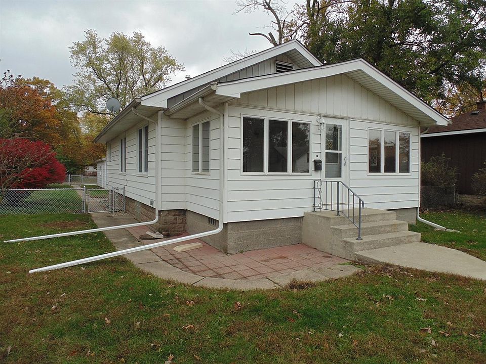 1st image of 927 E 28th Ave