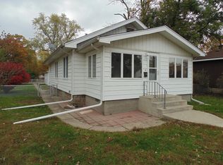 927 E 28th Ave, Lake Station, IN 46405