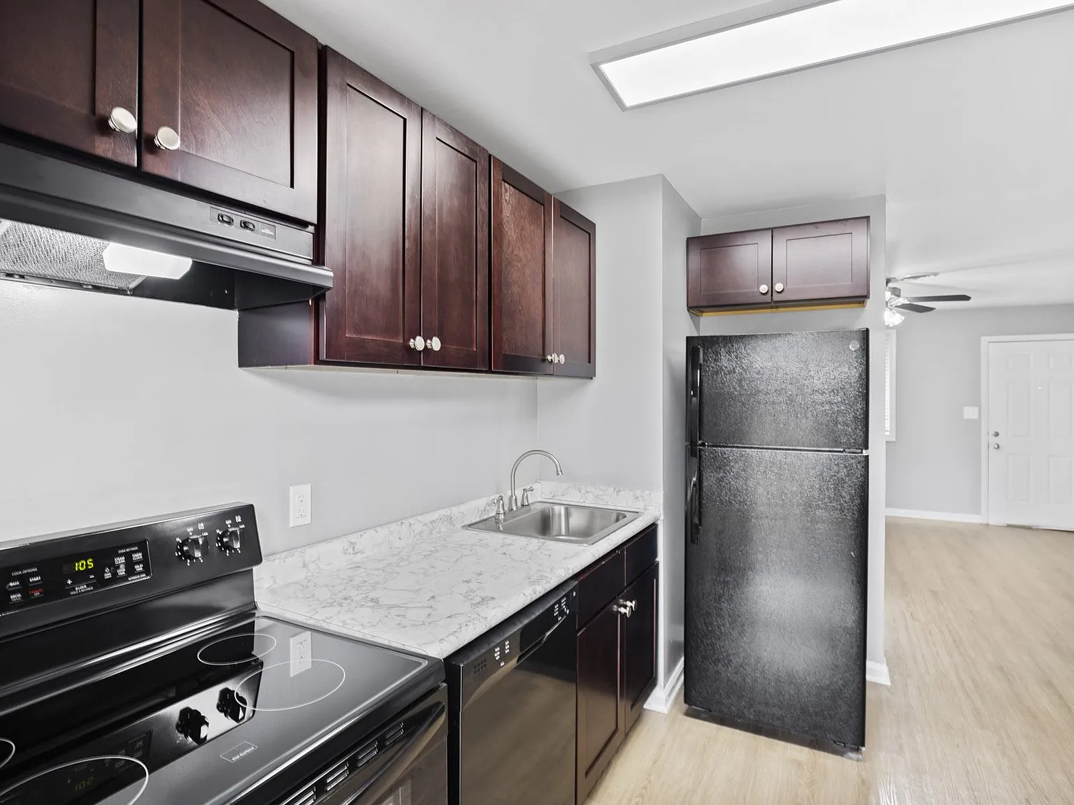 South Ridge — Photo 3
