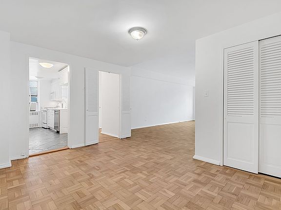 3rd image of 45 Sutton Pl S APT 17A