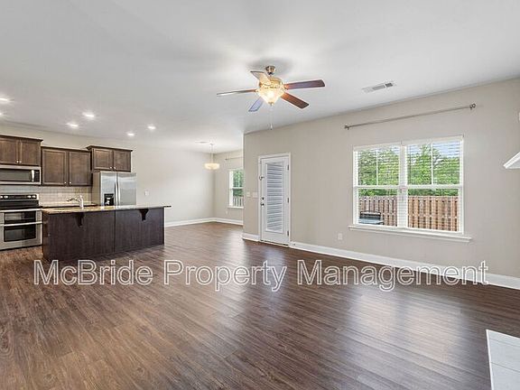 4th image of 1140 George W Crawford Dr