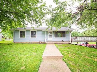 408 W Christy Dr, Savannah, MO 64485
