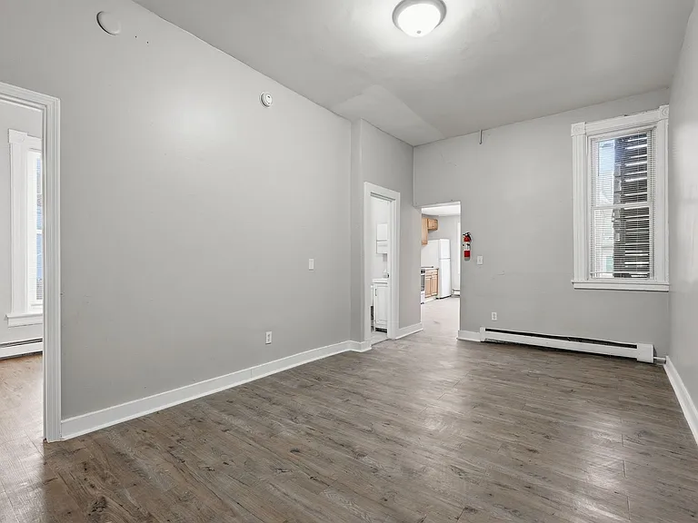 602 Mendota St — Photo 5