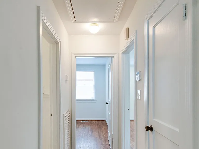 1006 S Douglas Ave — Photo 17