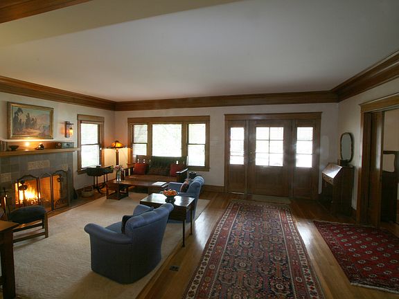 2nd image of 1714 Court Ave