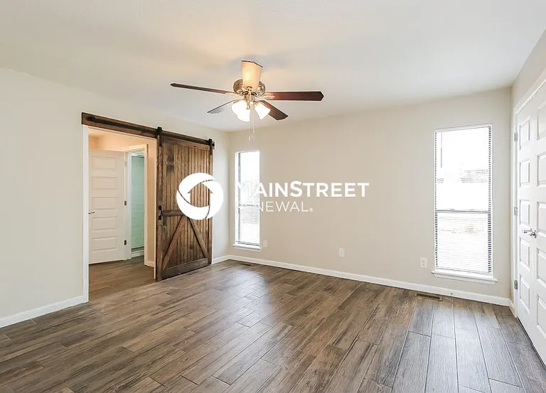 2905 Parkside Dr — Photo 5