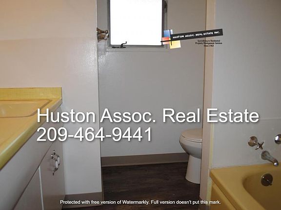 5th image of 7525 Rosewood Dr