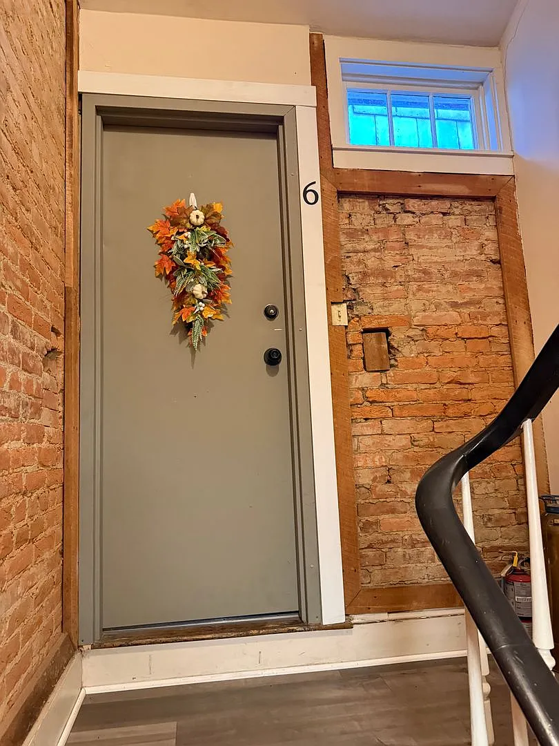 144 E. Lemon St. — Photo 3