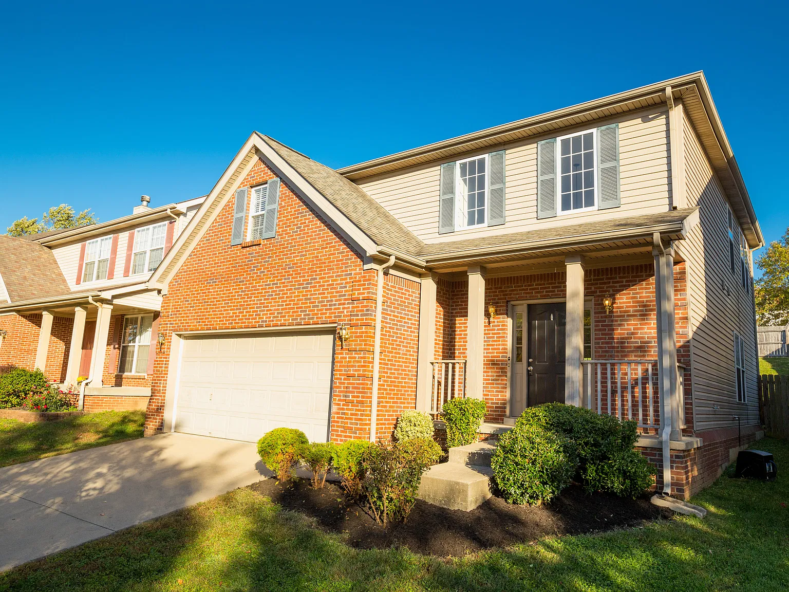 3 bed, 2.5 bath, 1950 sqft, $2,400 — Photo 4