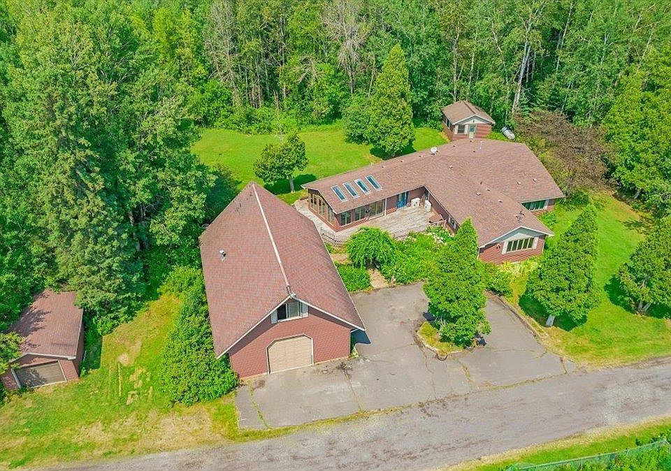 1st image of 2790 S Riverview Dr