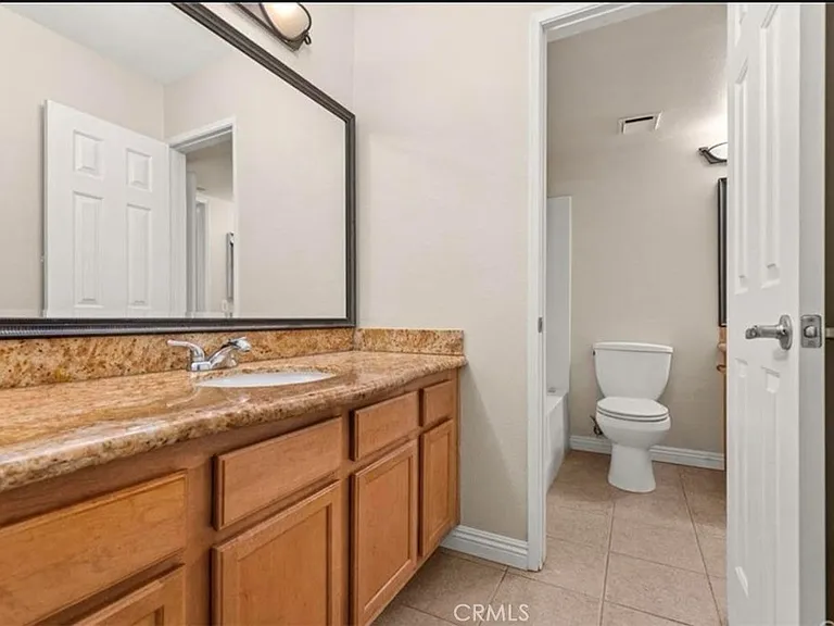 1144 W Blaine St #104 — Photo 5