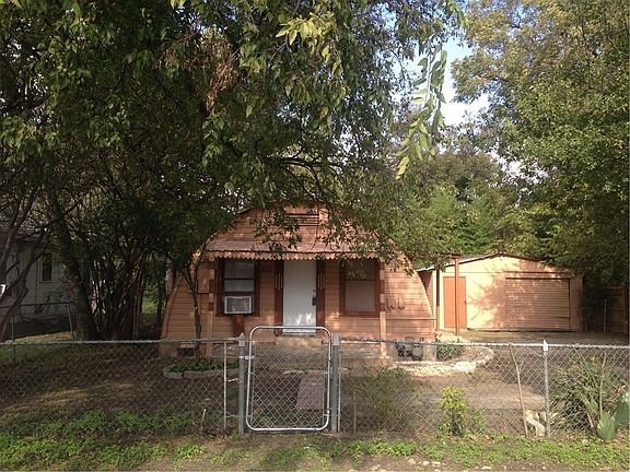 3rd image of 602 Clifford Dr