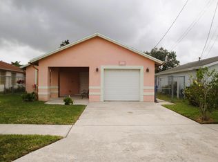 1021 W 10th St, Riviera Beach, FL 33404