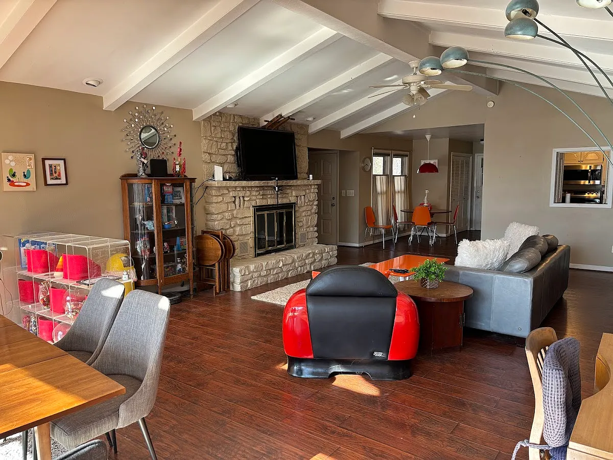 15 Brompton Dr — Photo 3