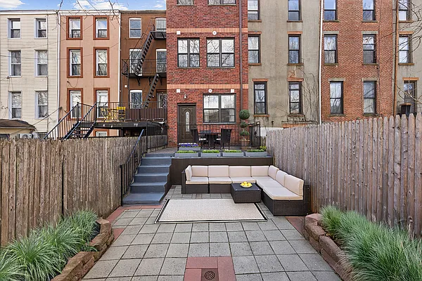 Sold by Baddour Group | media 15