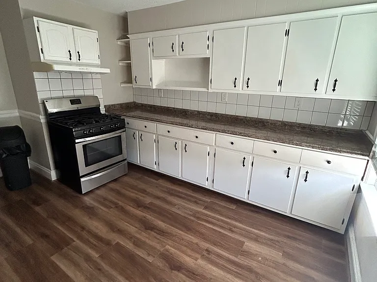 6 Laurel St #3 — Photo 10
