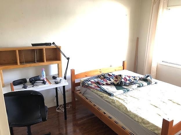 1st image of 256 Pettis Ave #2