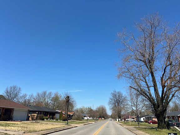 4th image of 1005 White Rd