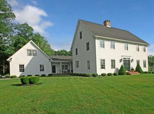 131 Saddle Ridge Rd, Southbury, CT 06488