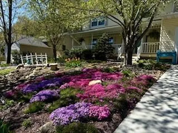 1881 Golf View Dr, River Falls, WI 54022