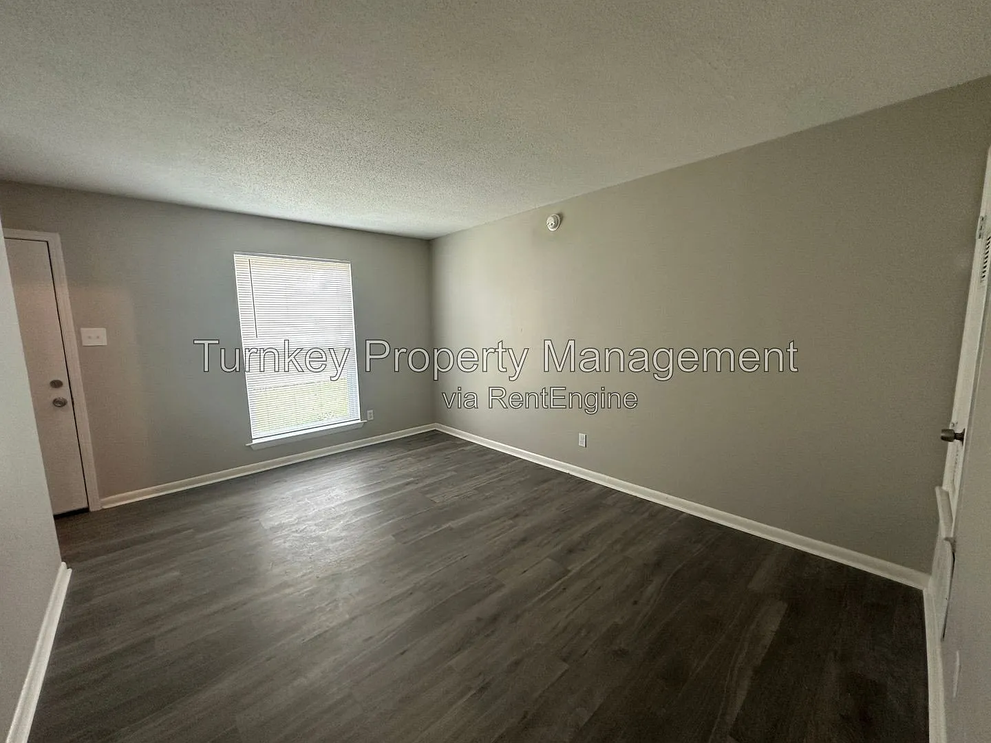 2 bed, 1.5 bath, 976 sqft, $875 — Photo 4