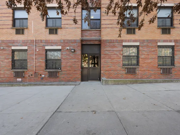 1814 Saint Johns Place image 19 of 26