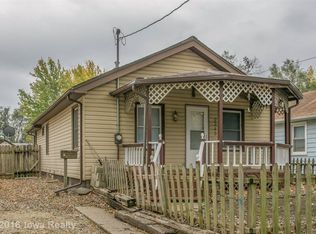 2343 Maple St, Des Moines, IA 50317