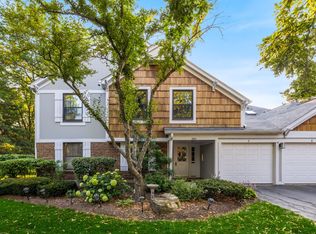1932 Gresham Cir APT C, Wheaton, IL
