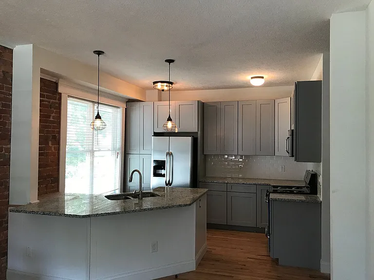 1614-1620 Clifton Ave — Photo 12