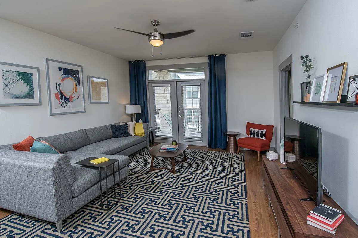 Ocotillo Apartments — Photo 4