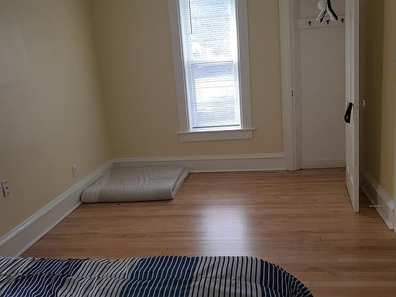 Third bedroom.