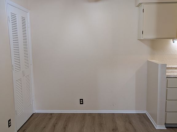 5th image of 1601 Pennsylvania St NE #U-7