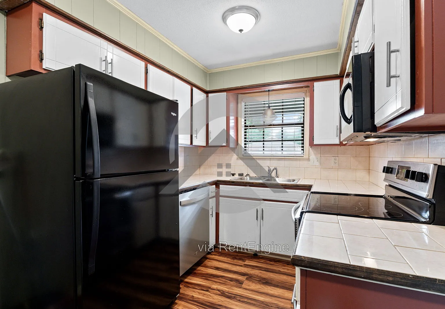 2 bed, 1.0 bath, 779 sqft, $1,100 — Photo 4