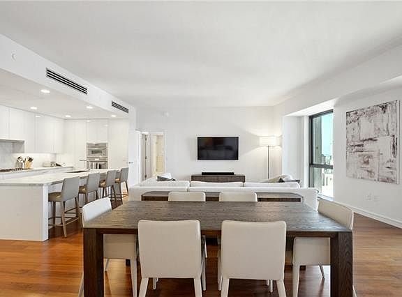 4th image of 2 Canal St #2103