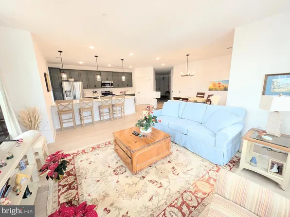 78 Old Mill Bottom Rd N #101, Annapolis, MD 21409