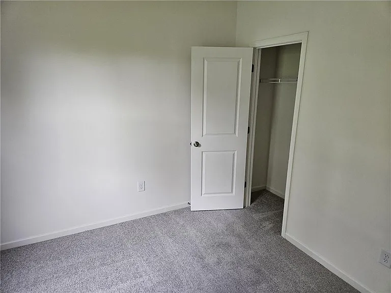 326 Silverton Dr — Photo 18